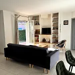 Charming House, Luberon, Near Golf And Wineries *